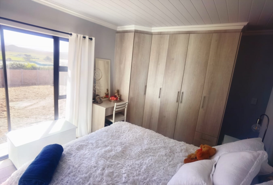  Bedroom Property for Sale in Fraaiuitsig Western Cape